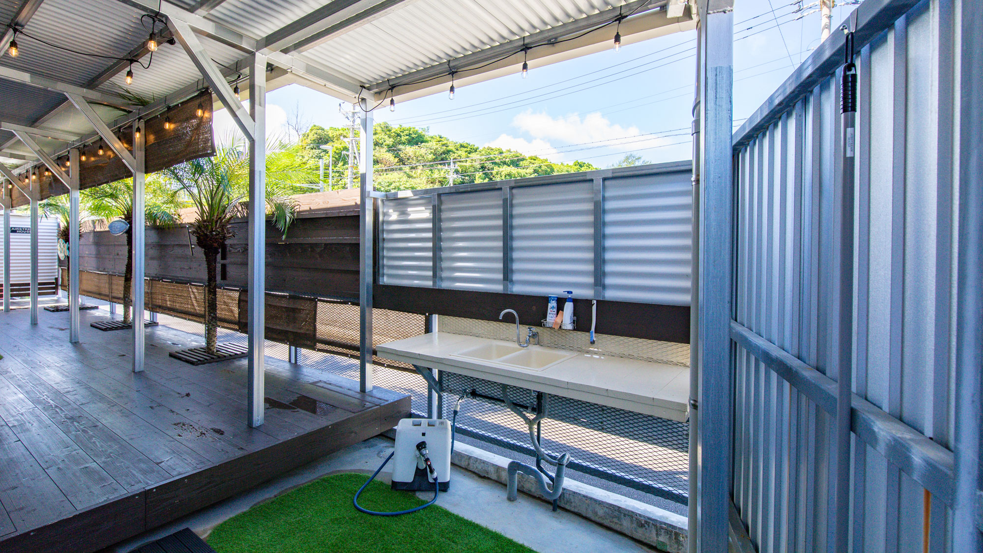 【屋外手洗い場】