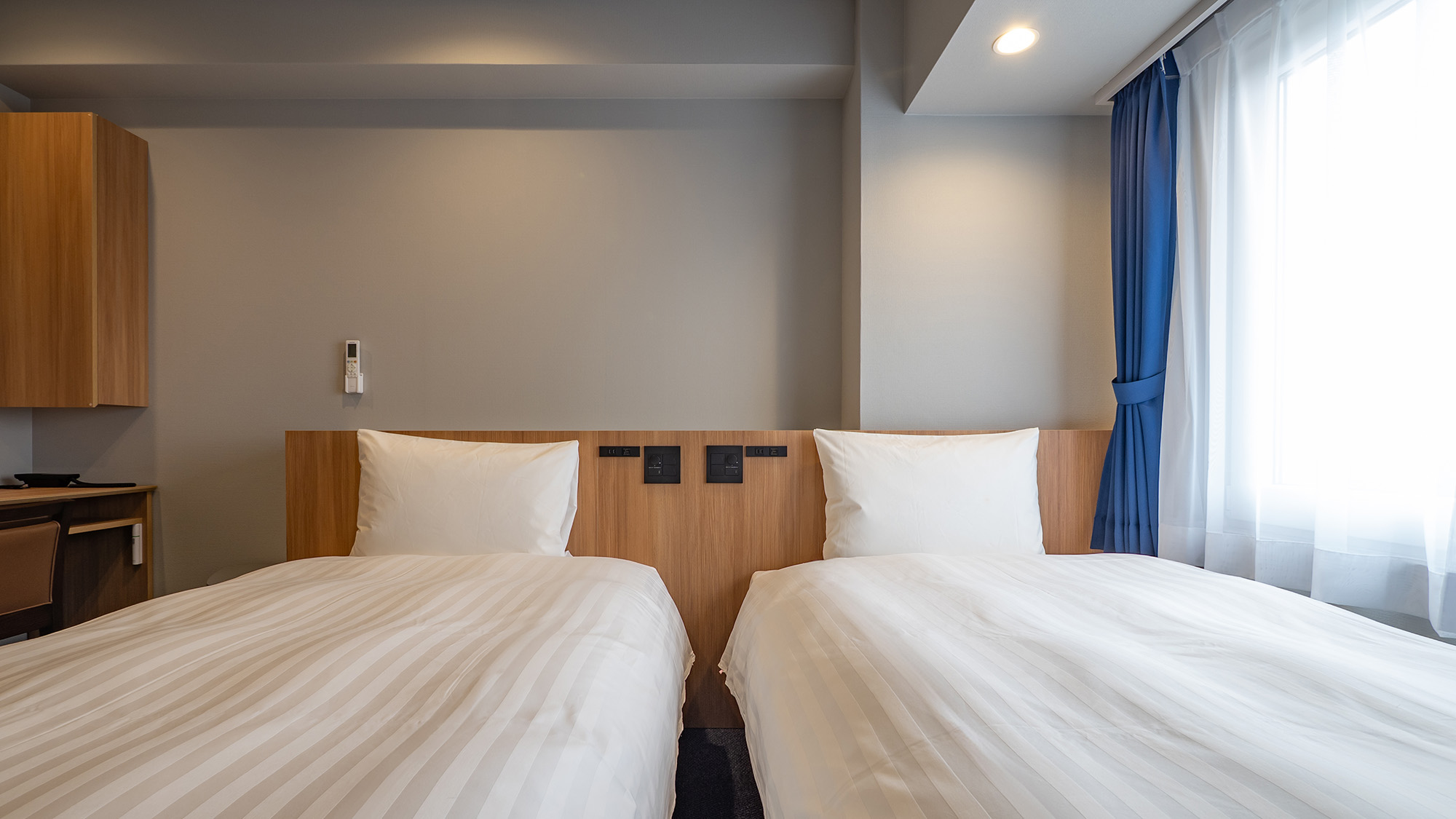 ハリウッドツイン