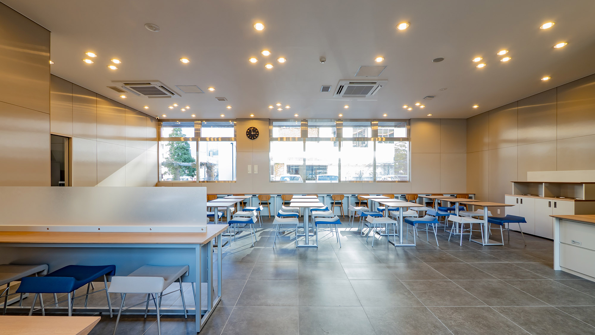 朝食会場