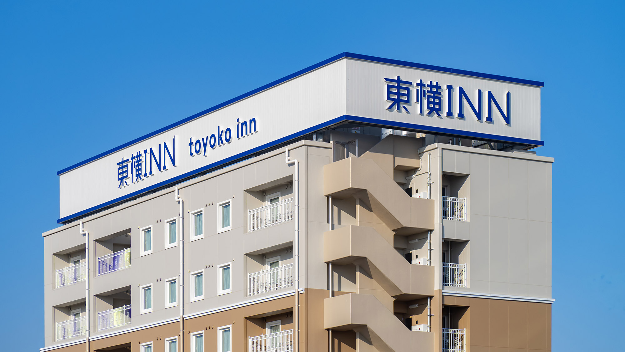 外観横昼