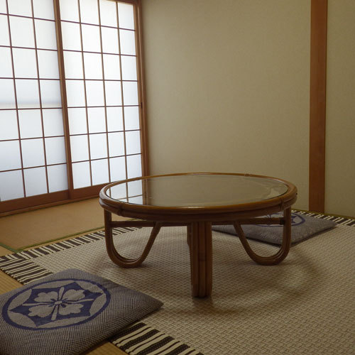Room 002