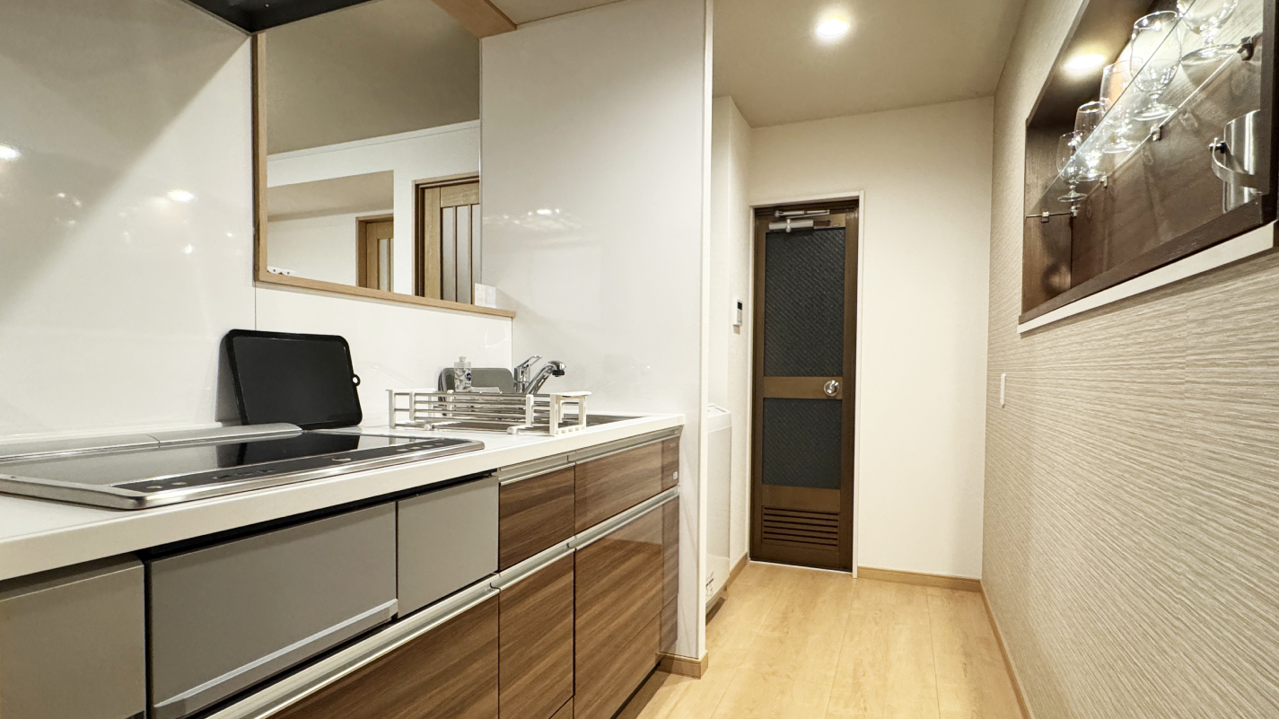 【デラックス】