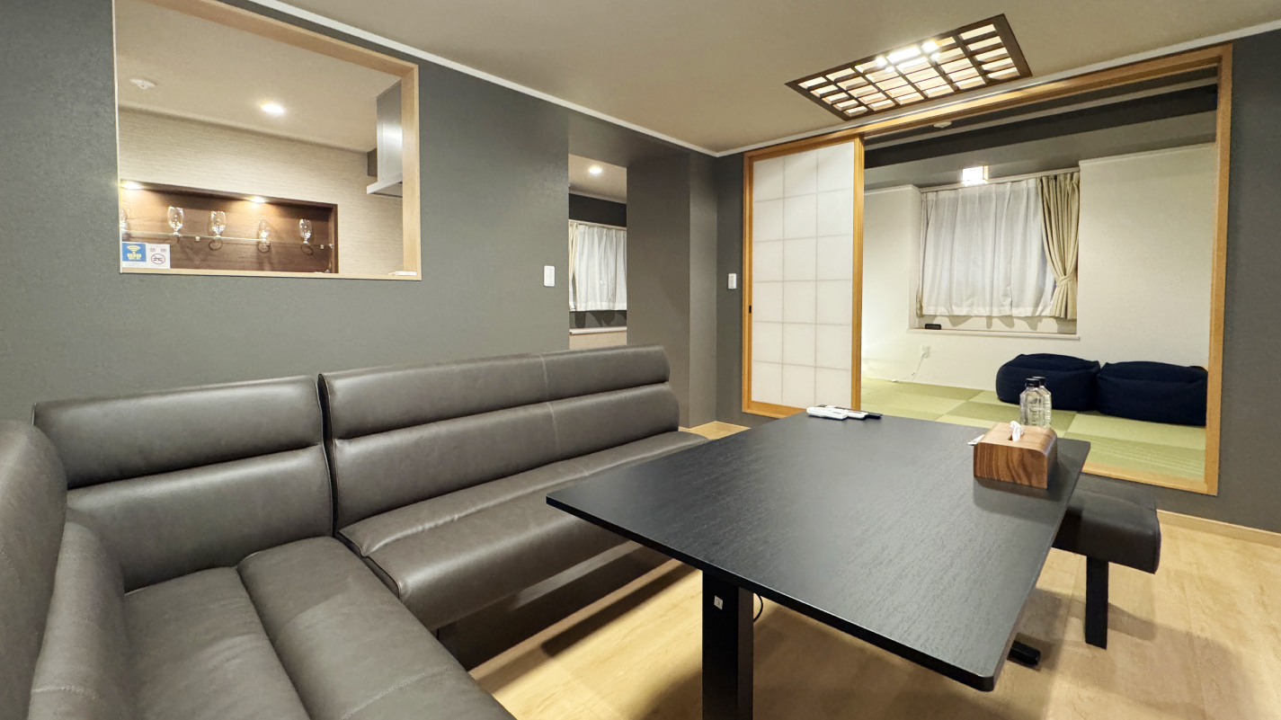 【デラックス】