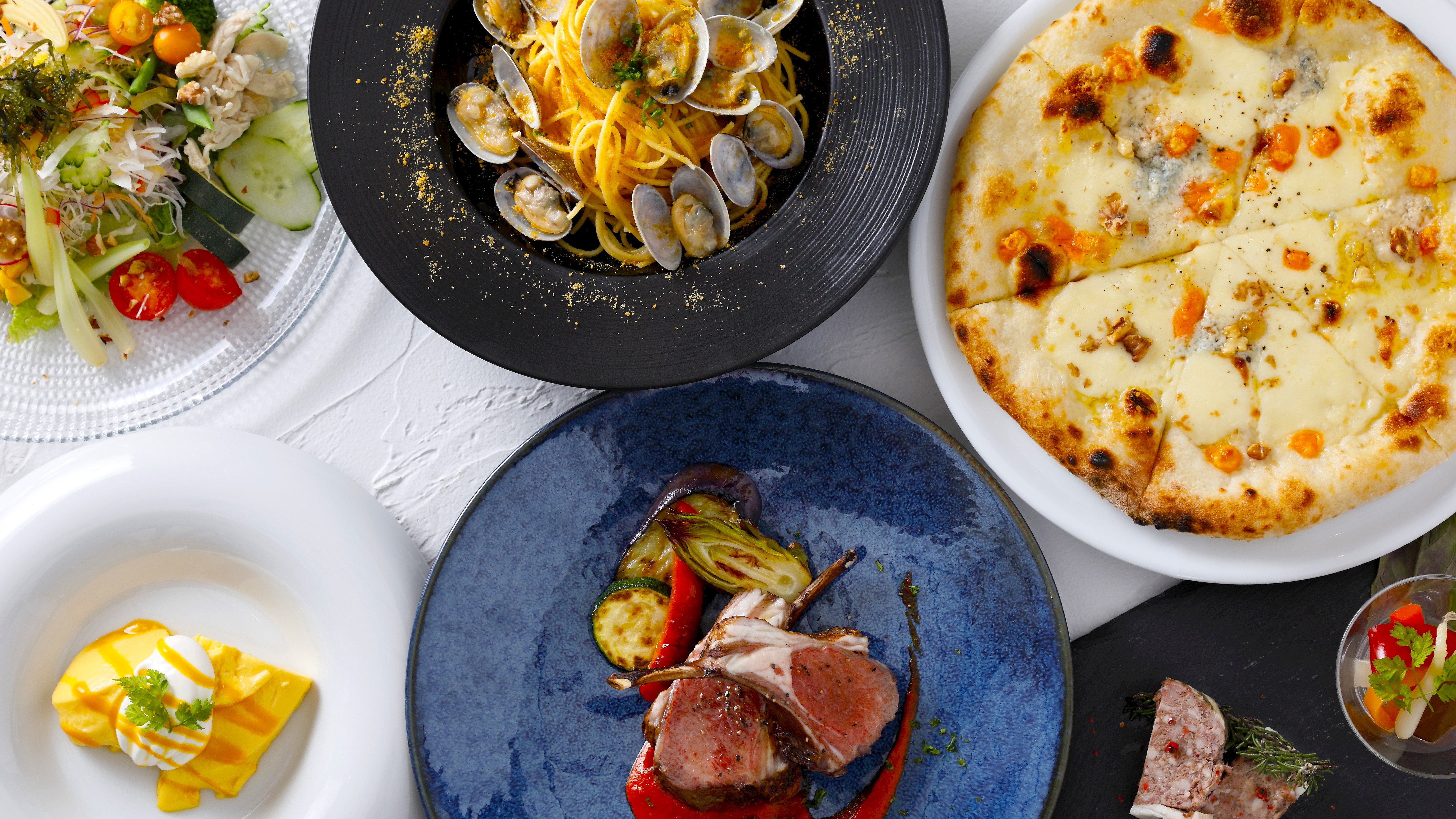 【リゾート内レストラン/ピッツァ＆パスタ スターダストガーデン】夕食。ペアセレクトディナーは盛り沢山