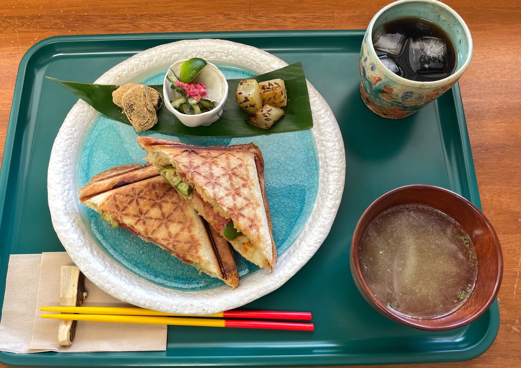 【楽天スーパーSALE】【人気No.1】やんばるの旬野菜×島豆腐フムス｜体が喜ぶ朝食付きプラン