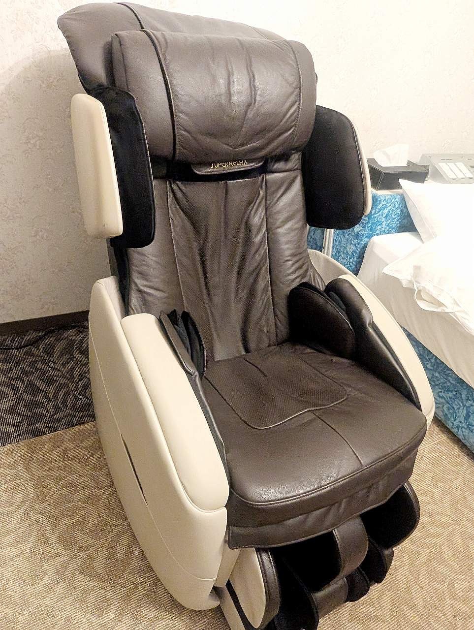 マッサージチェア完備