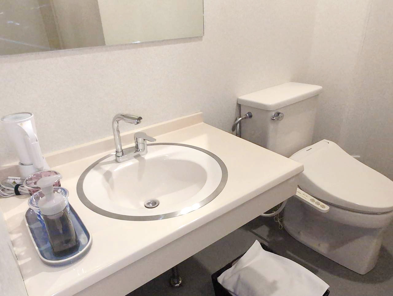 【出張応援】素泊まり エコノミールーム　チェックイン１５時から深夜も対応OK