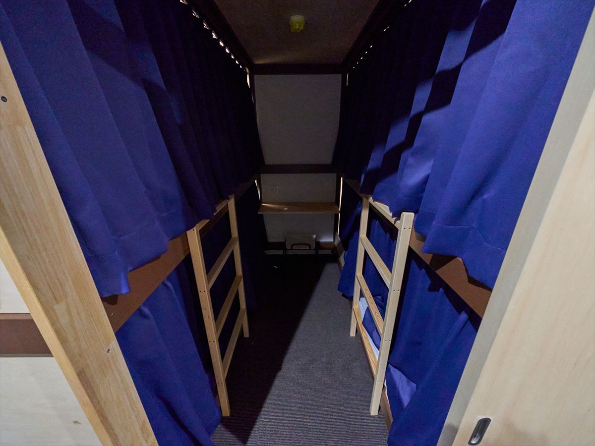 4名部屋：男女共用（3階/4階）