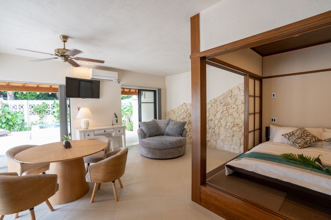 【オープン記念”特別ご優待”50％OFF20組様限定】『備瀬フクギ並木』のプライベートプール付ヴィラ