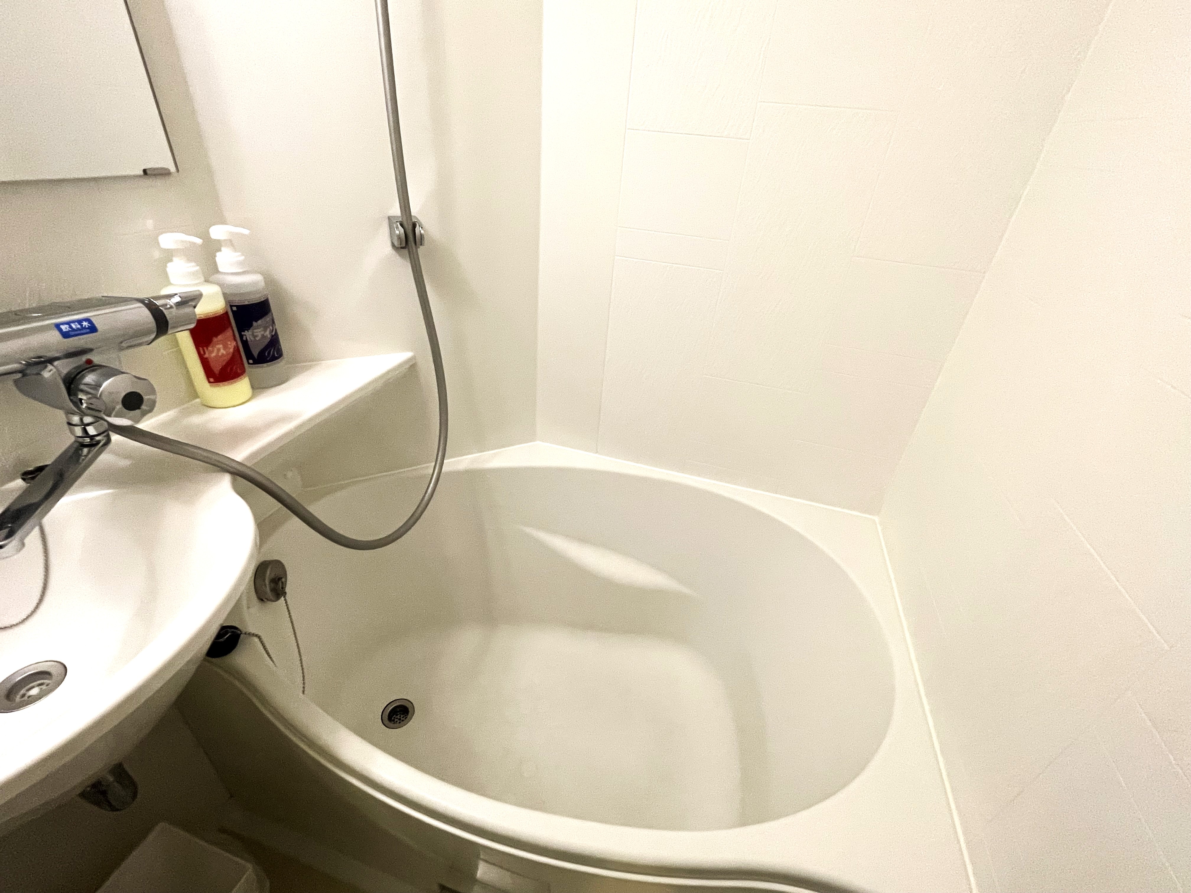 全室ゆったり入浴できるたまご型の浴槽♪