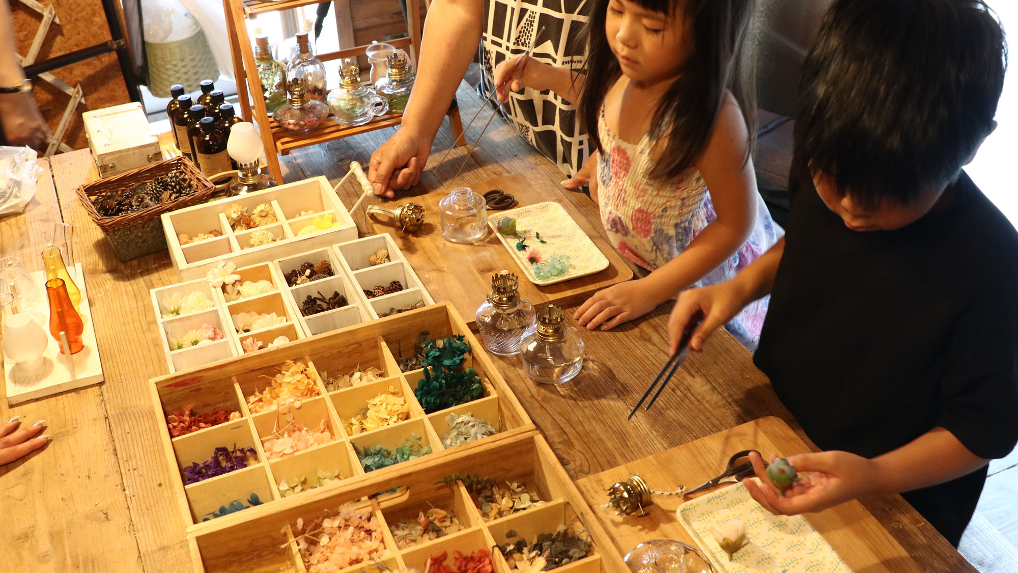 【オイルランプ作り体験】オーナー奥さんによるランプ作り体験が出来ます。*