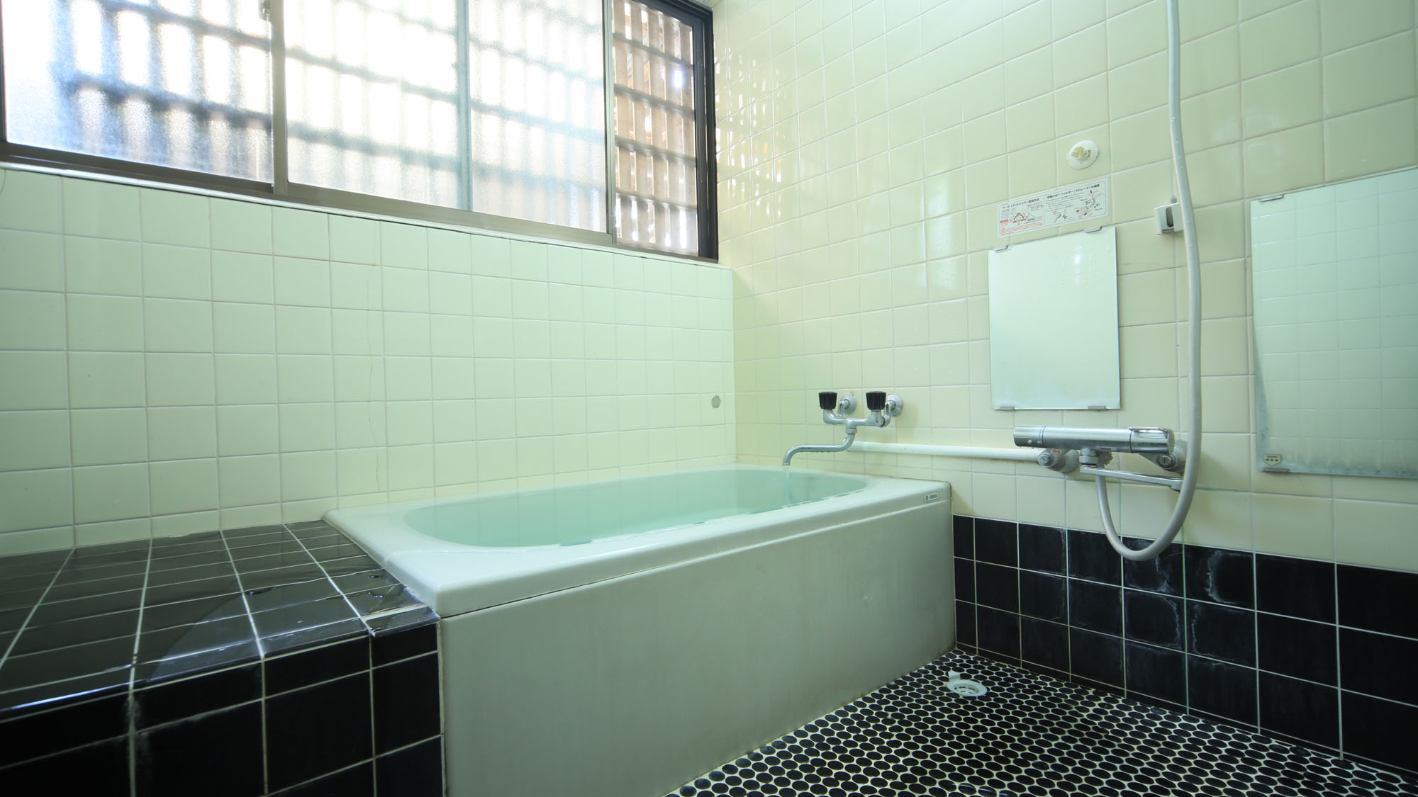 【浴室】ゆっくりご利用ください*