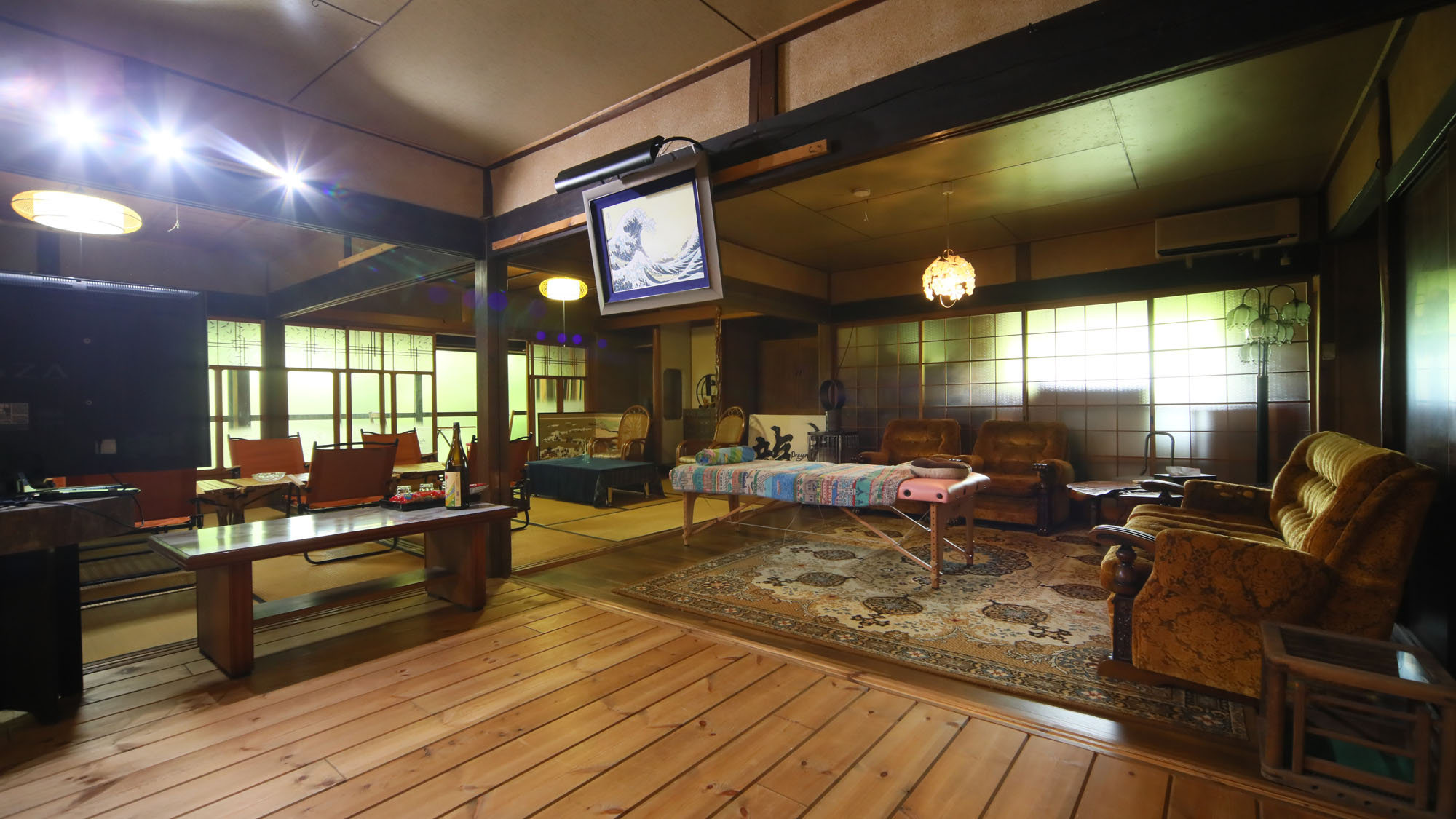 【大広間】広々スペースでゆっくりおくつろぎください*