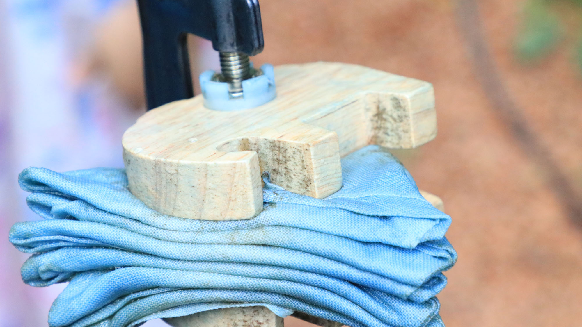 【藍染体験】一度目の染料後水洗いした後*