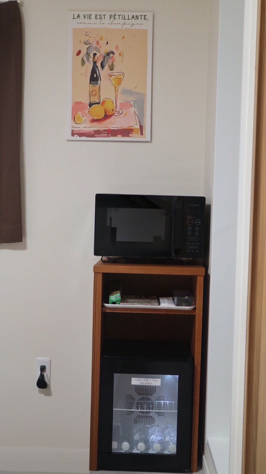 電子オーブンレンジと冷蔵庫