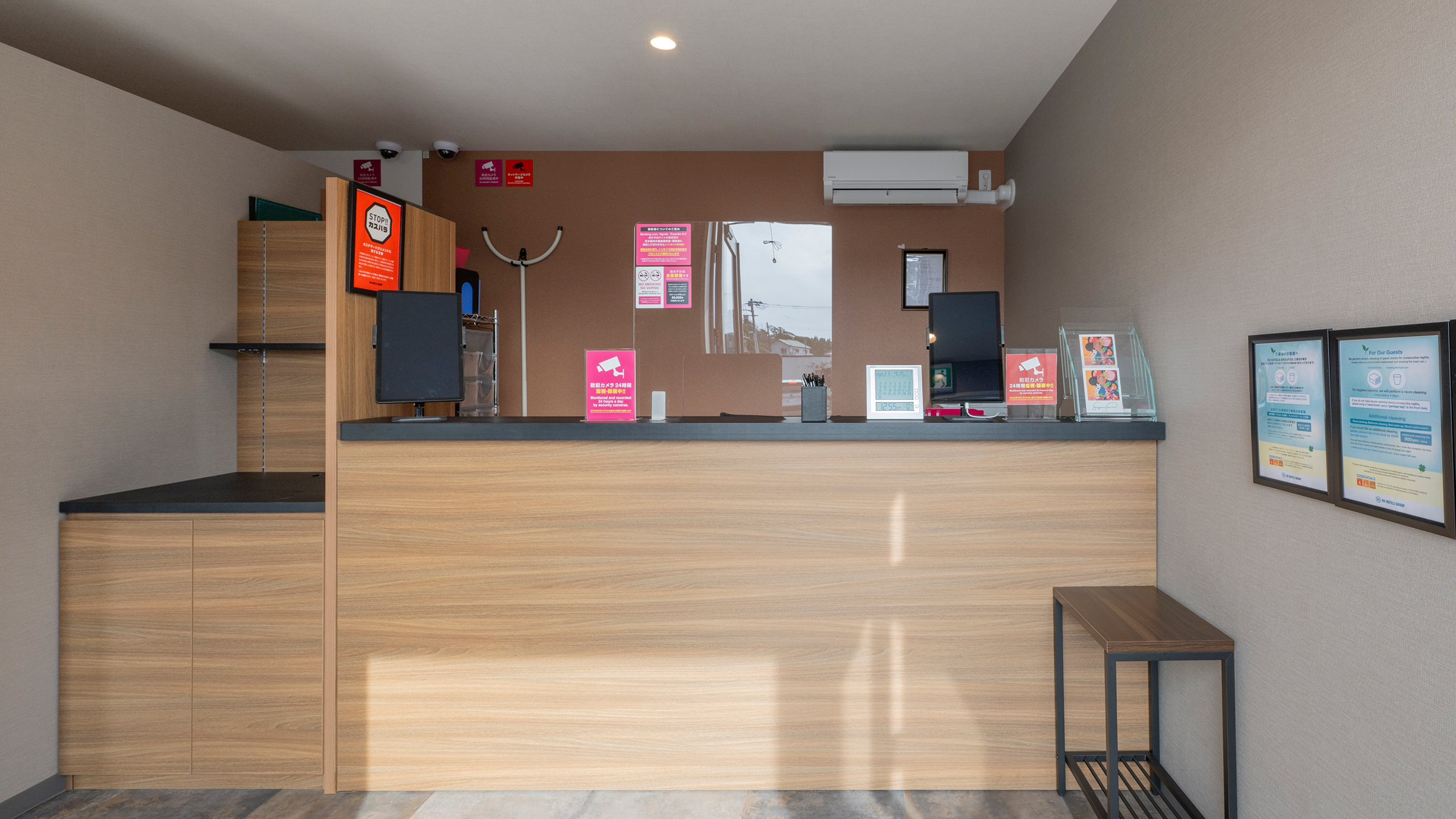 笑顔でスタッフがお出迎えいたします♪スマートチェックインを導入しておりますのでチェックイン時間を短縮できます。