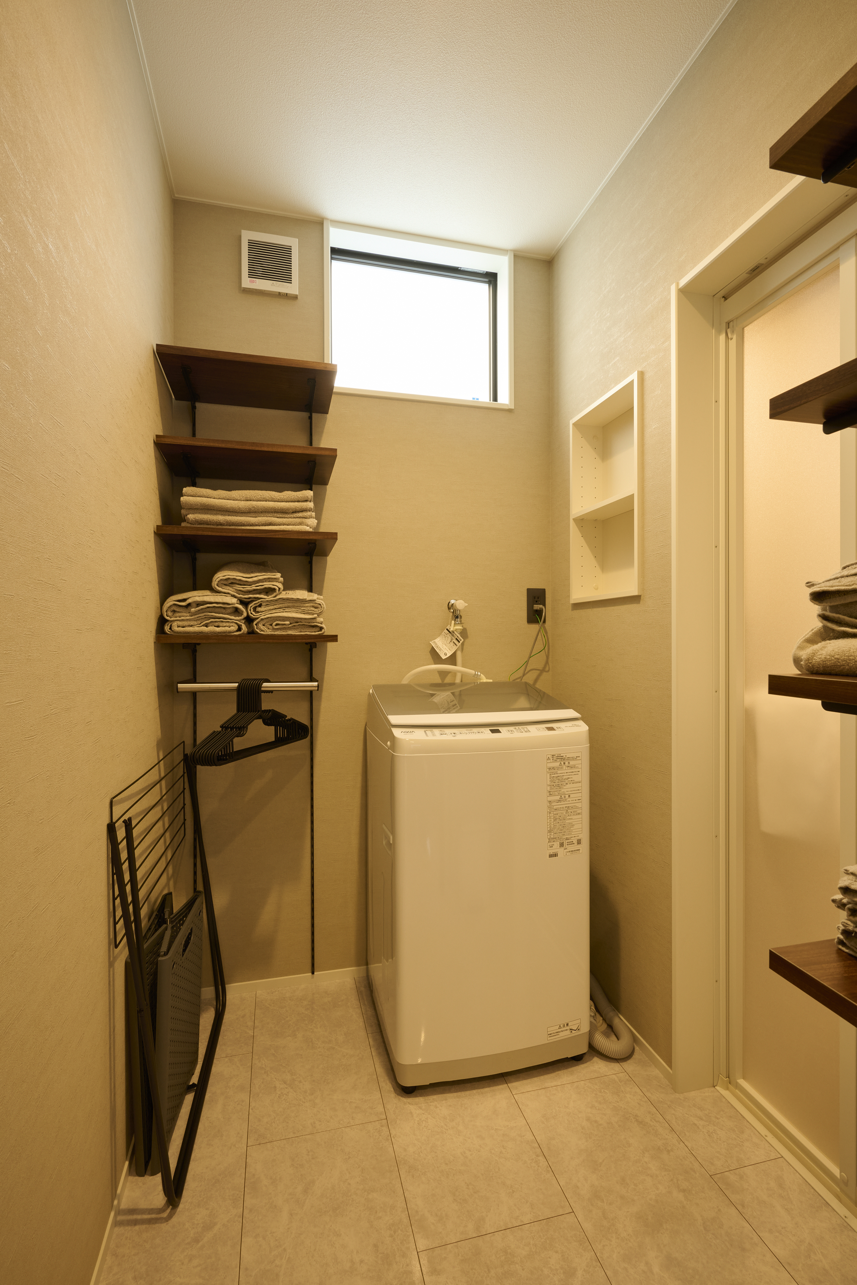 BASE ONE-サニタリールーム