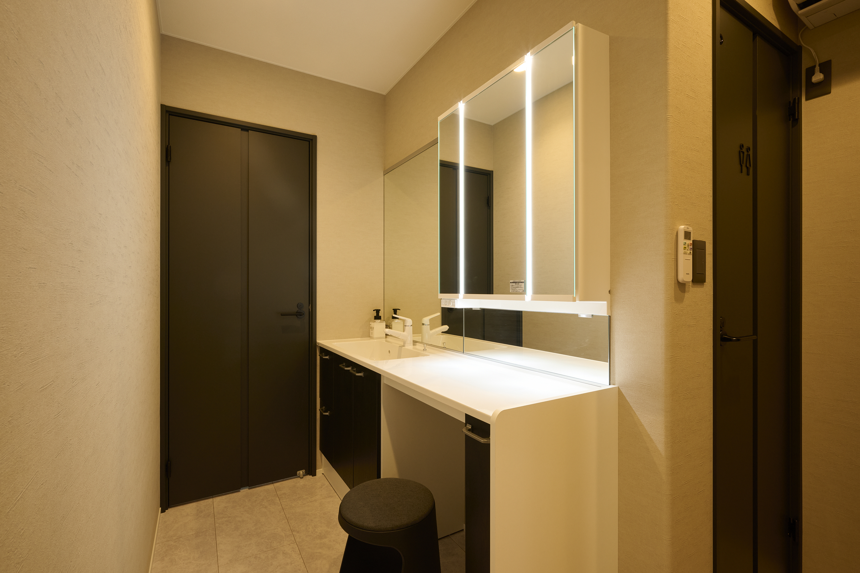 BASE ONE-サニタリールーム