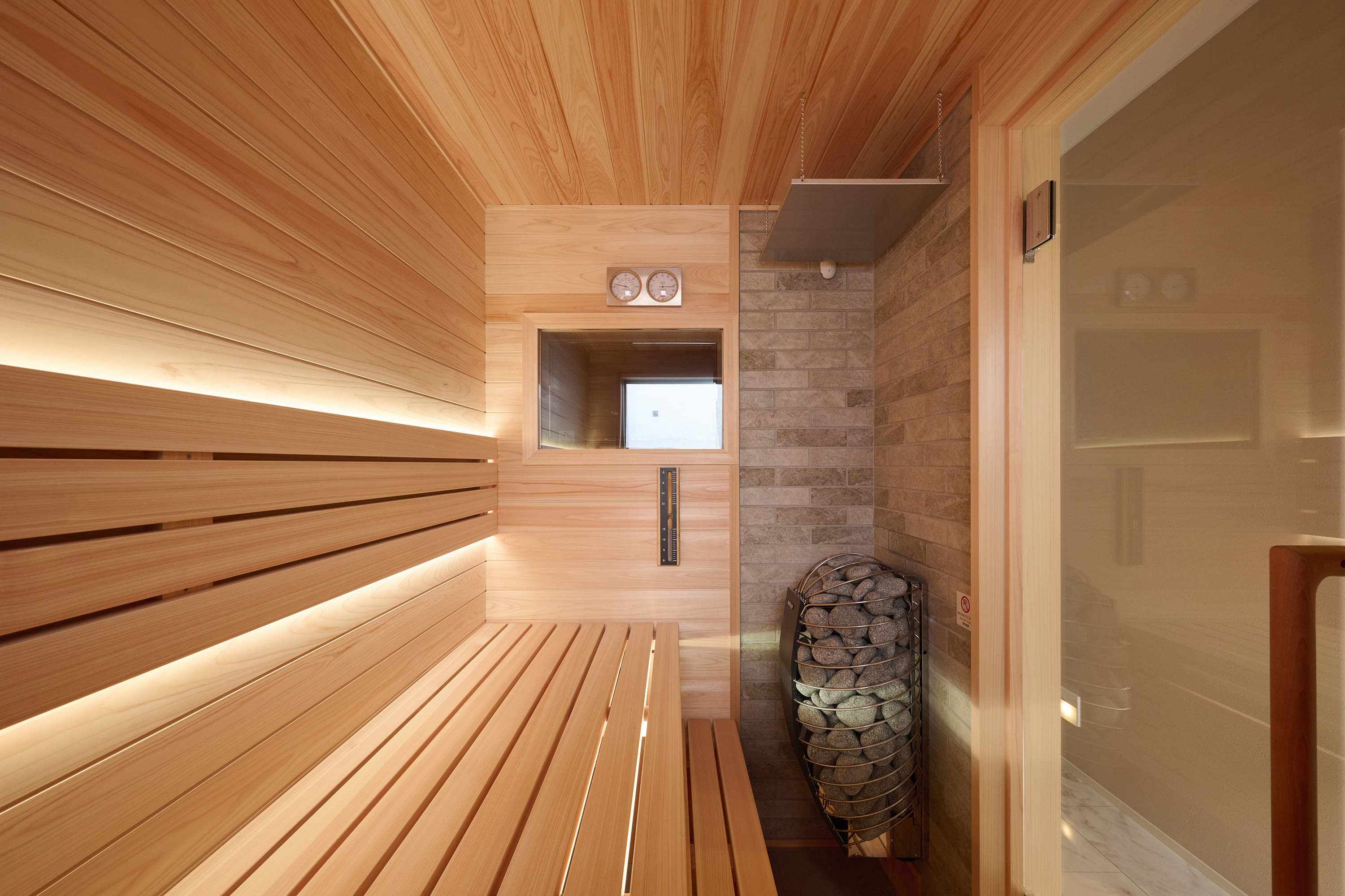 BASE TWO-サウナ室