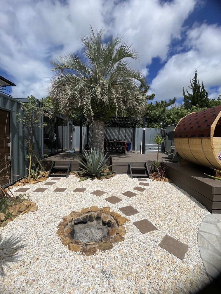 【アメリカンvilla】 遊び心と上品さを兼ね備えた、海の近くのトレーラーハウス 〜サウナ付き〜