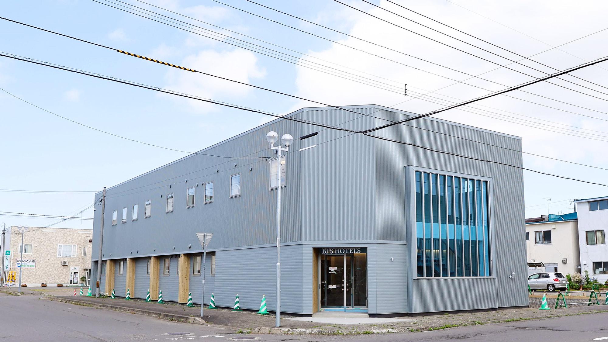 ・【外観】中標津空港より車で約30分。タブレット利用のチェックインで待ち時間なくご入室いただけます