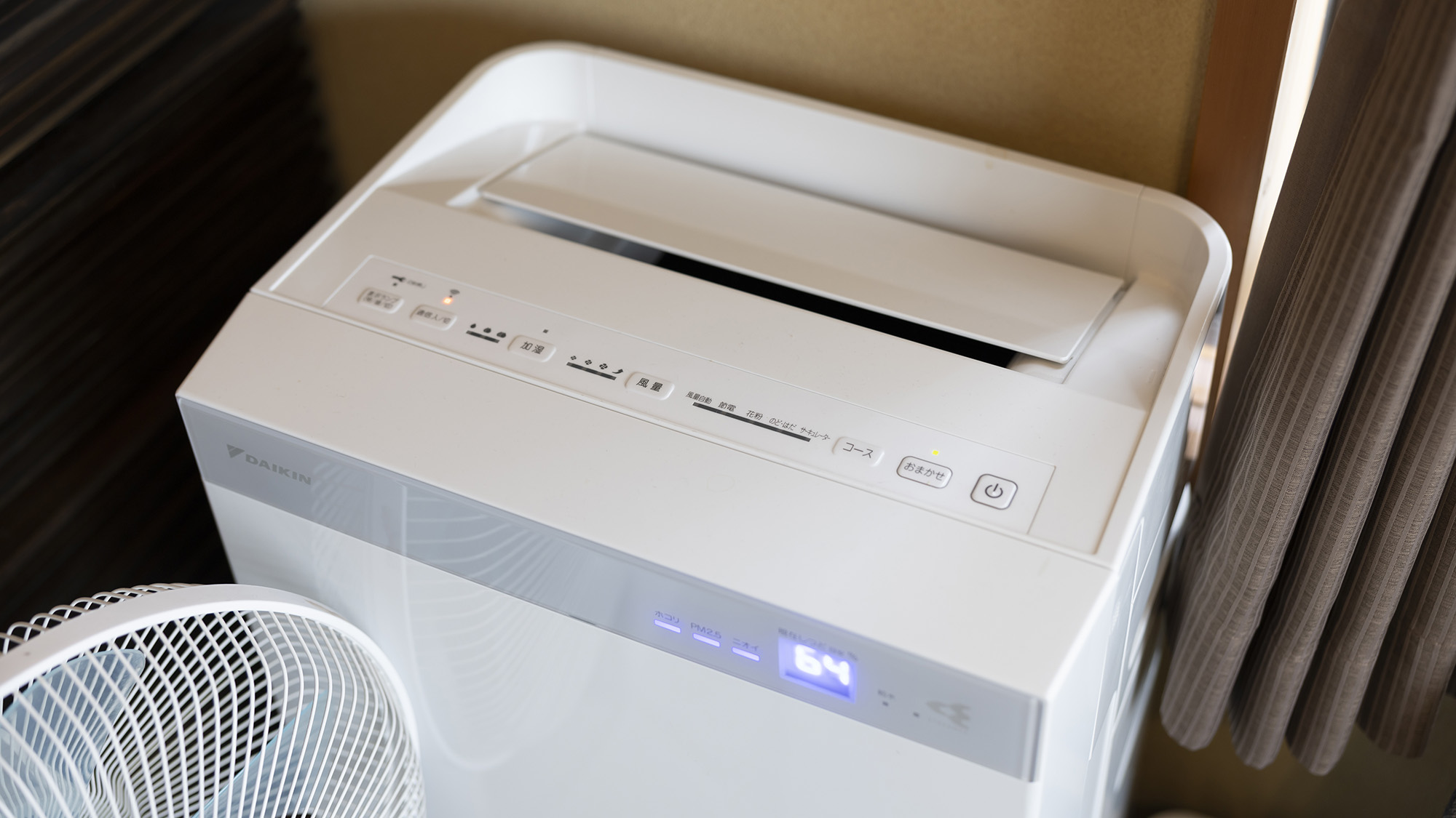 ・【リビング】お部屋の空気を常に最適に。快適な室内環境で、心地よい滞在をお約束します