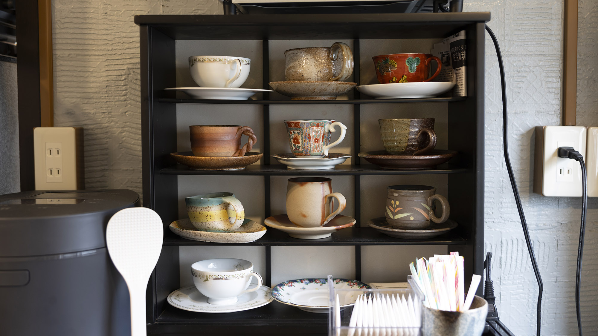 ・【キッチン】お気に入りのカップと、お好きな飲み物で優雅なティータイムを