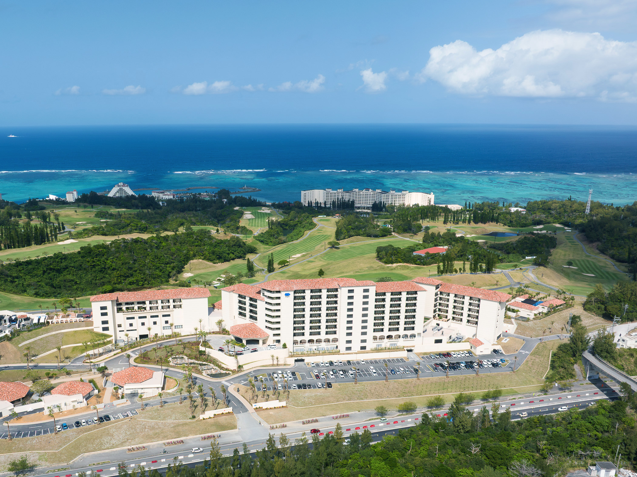 ドロンから撮ったホテル全体