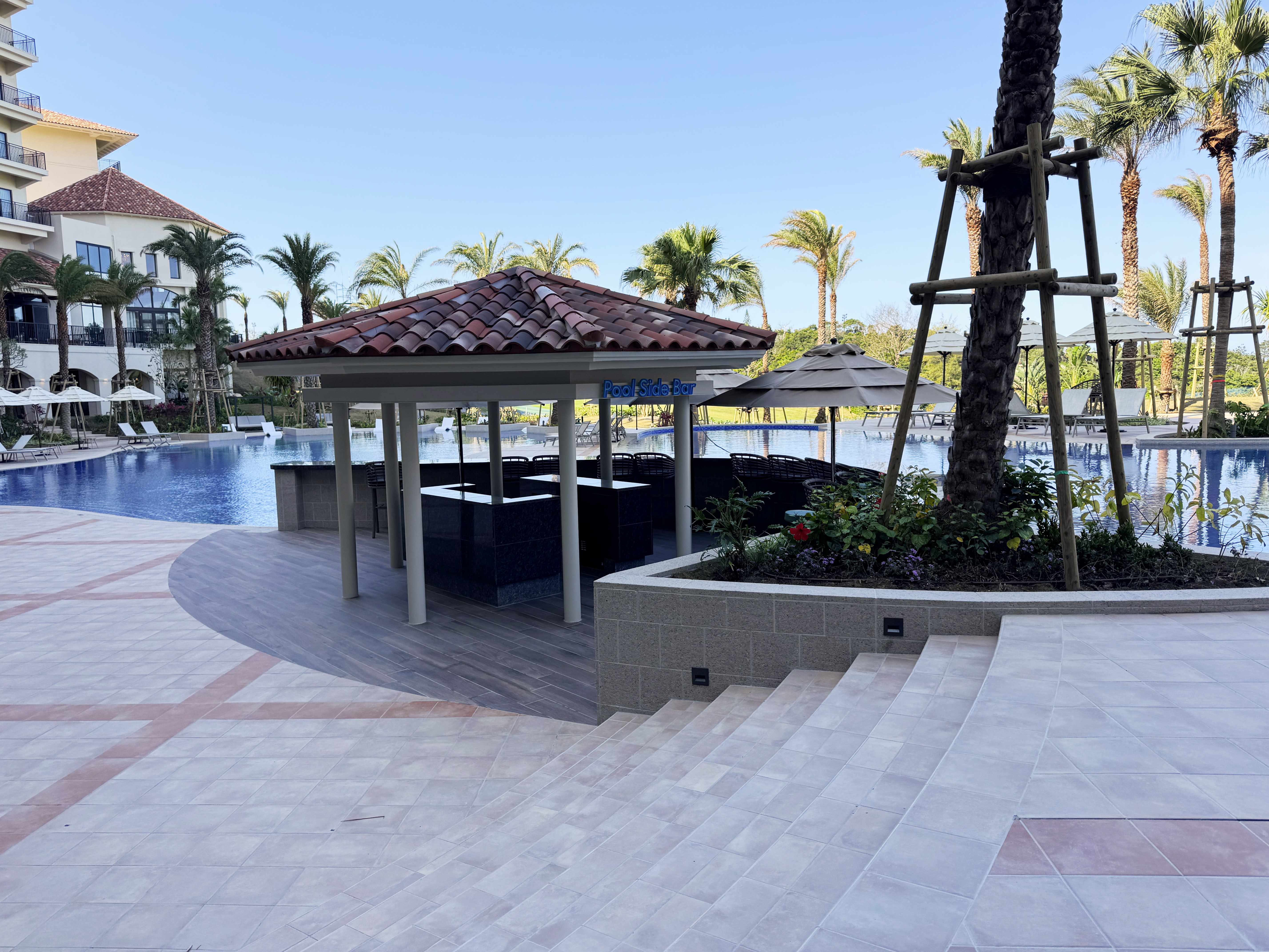 ガーデンプール