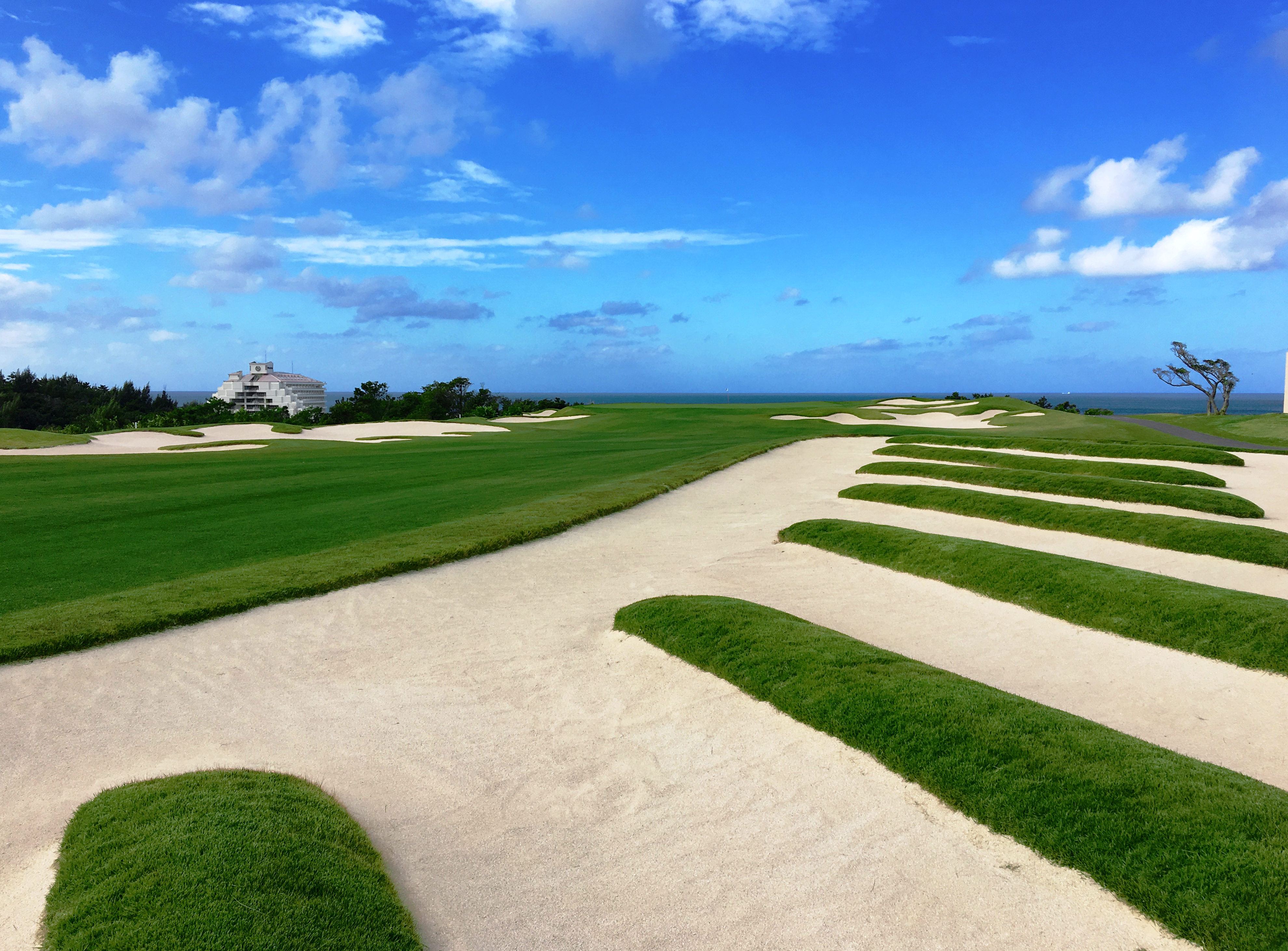 『PGMゴルフリゾート沖縄』デイゴコース