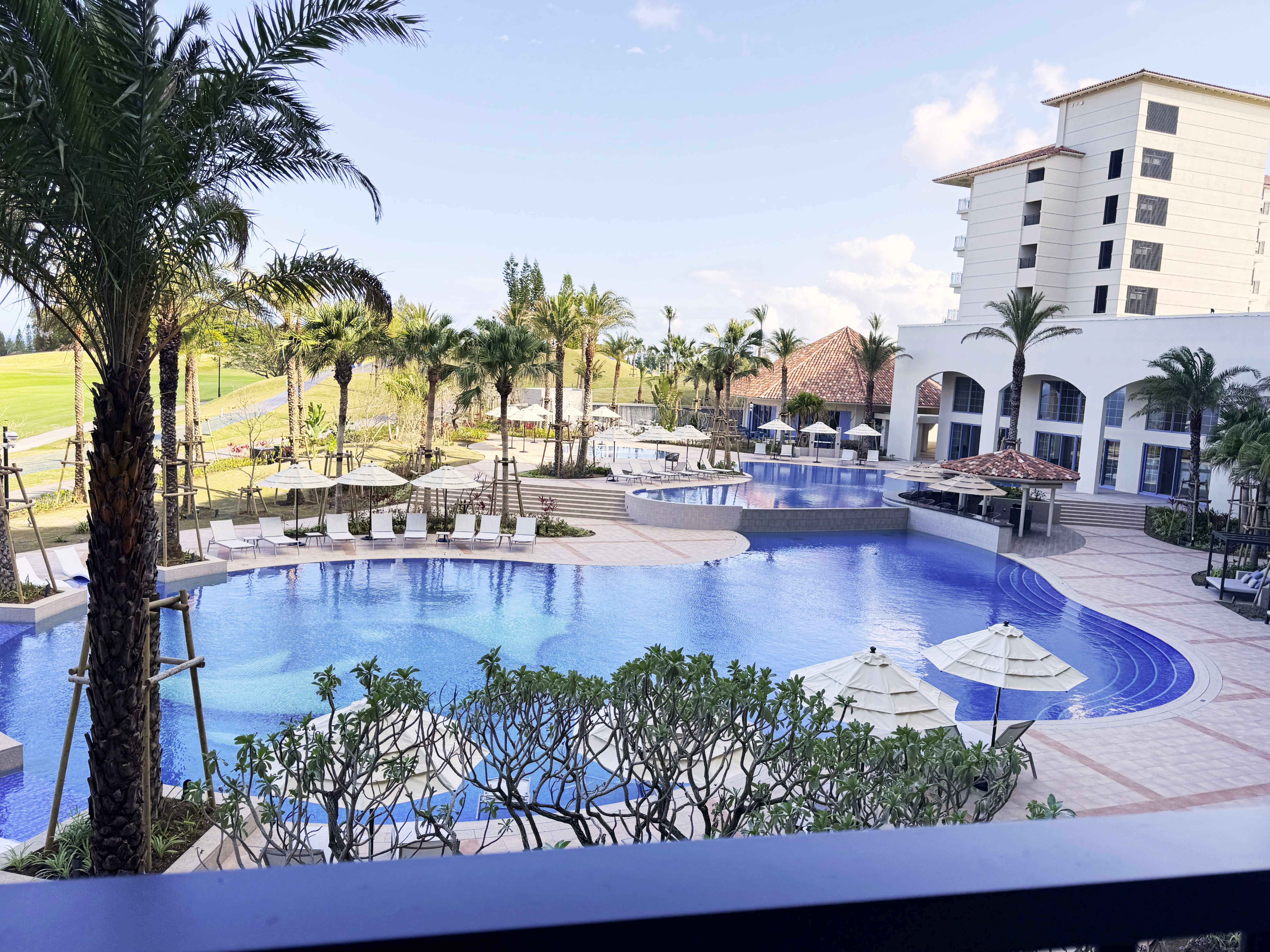 ガーデンプール