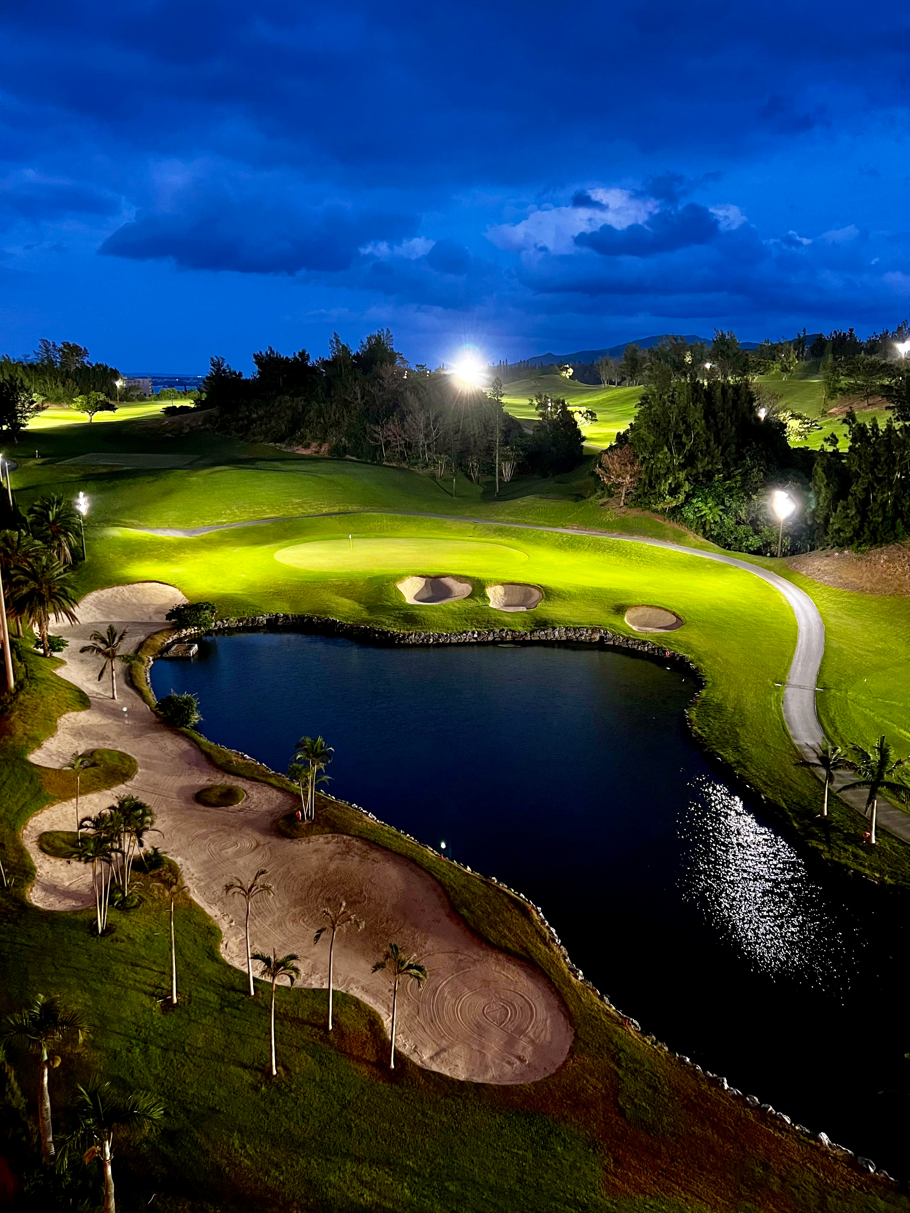 『PGMゴルフリゾート沖縄』ナイトゴルフ