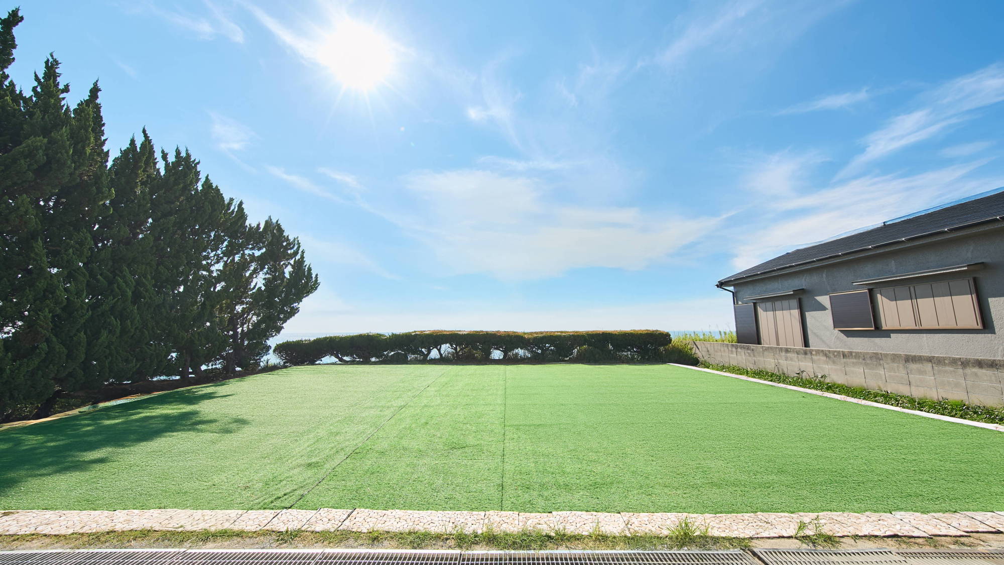 外観：グラウンド