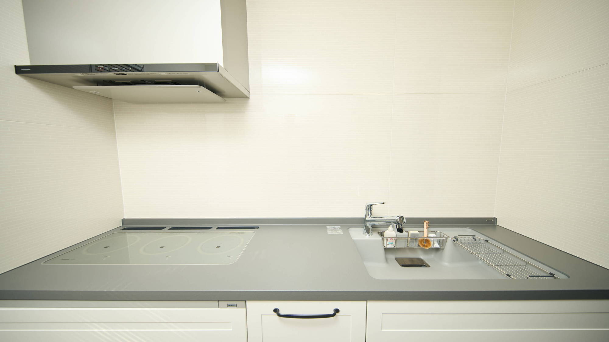 キッチン：IHコンロ・シンク