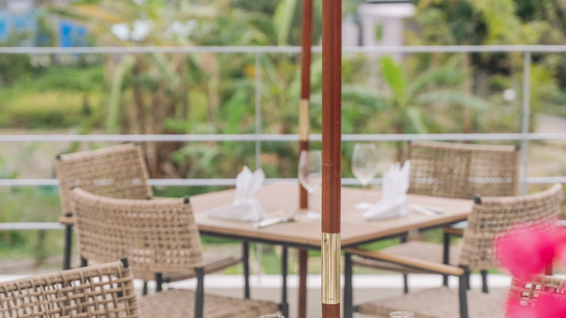 レセプション＆レストラン