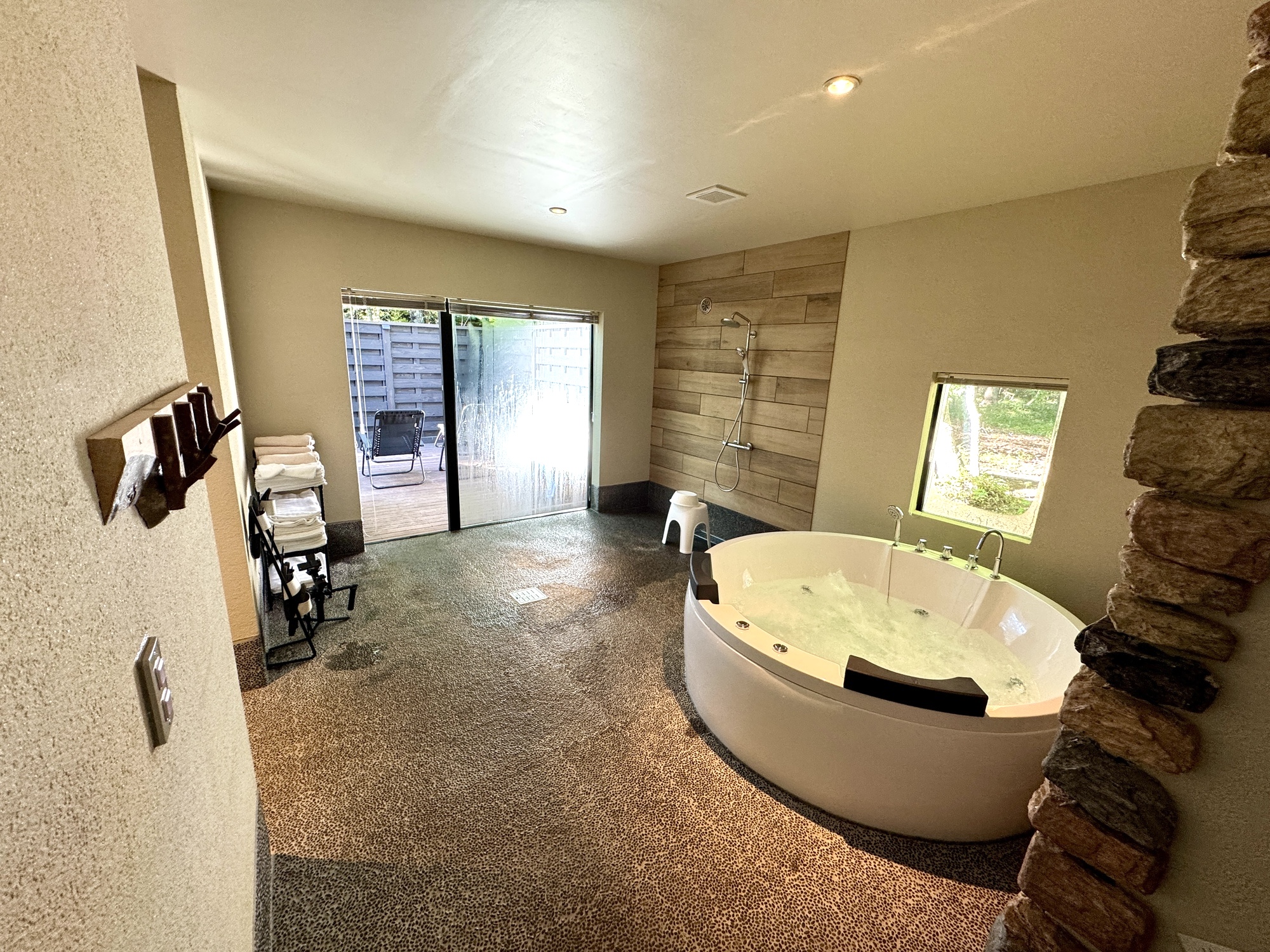 【アカマツ】ジャグジー