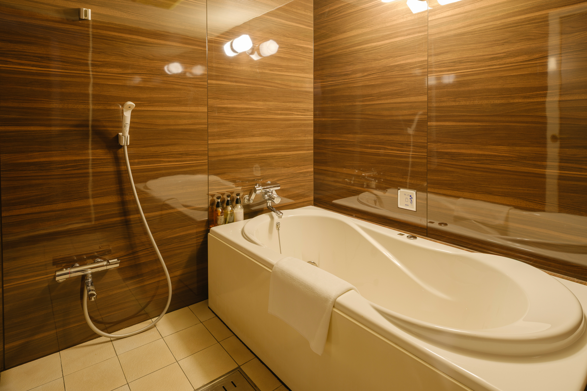 ジャグジーバス