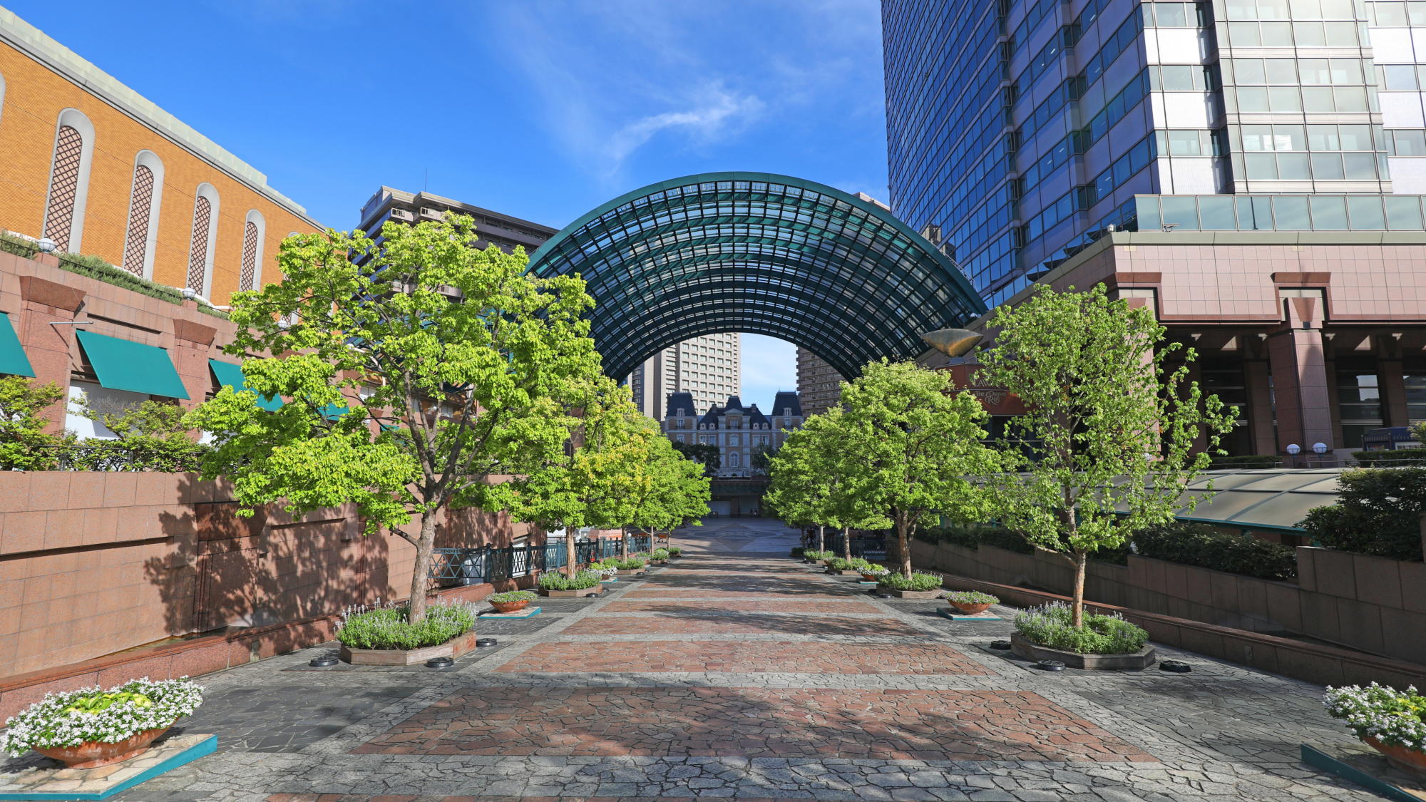 周辺観光｜恵比寿ガーデンプレイス（徒歩で約10分）