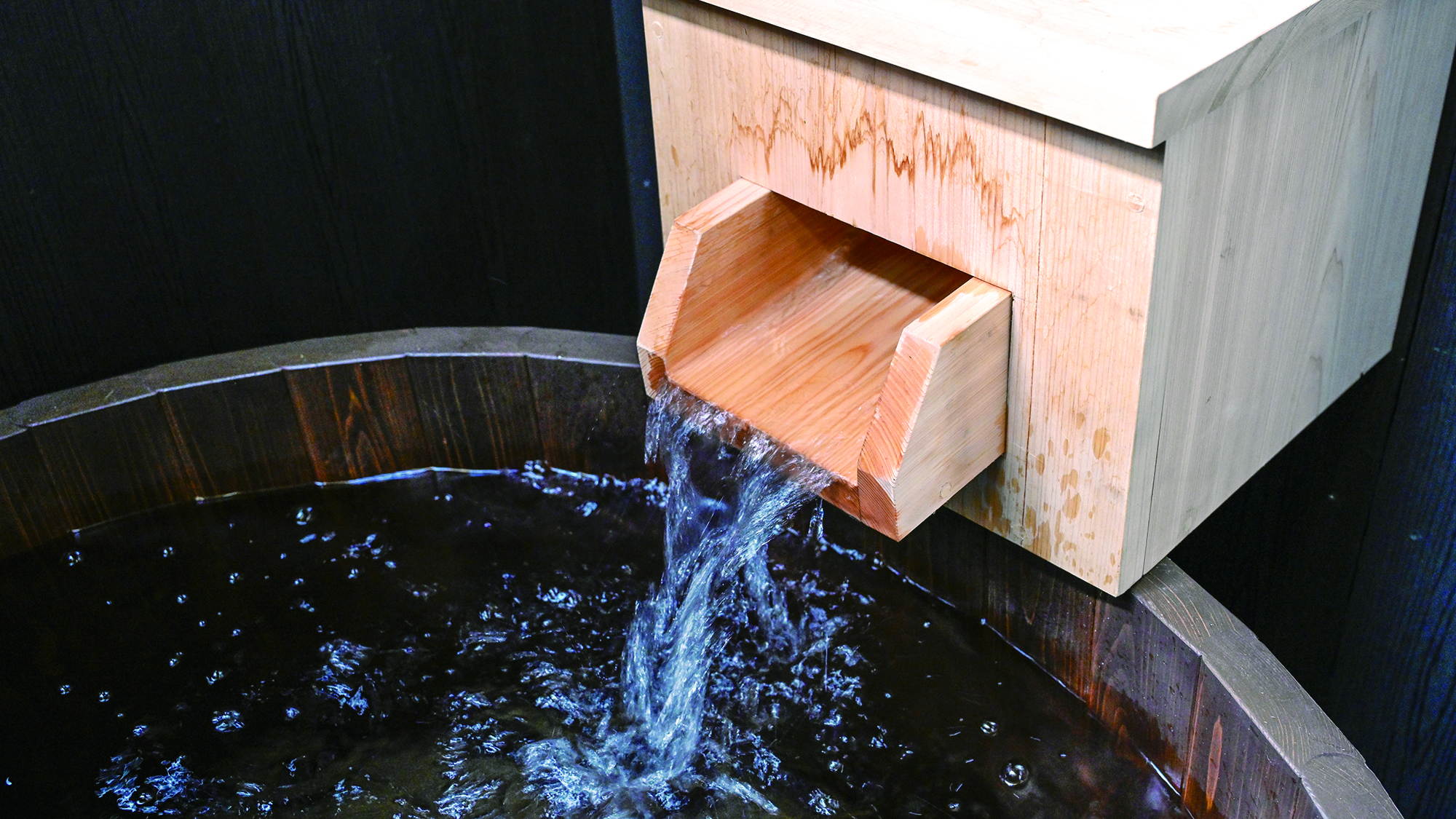 鈴 夢見坂 夢子（2階）