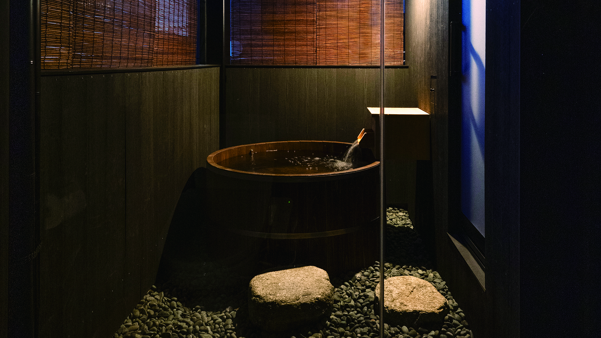 鈴 夢見坂 夢子（2階）