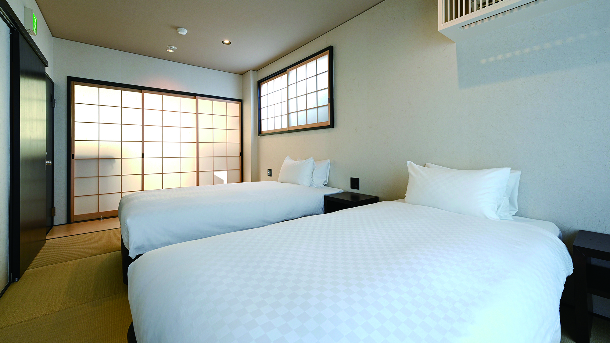 鈴 夢見坂 夢子（3階）