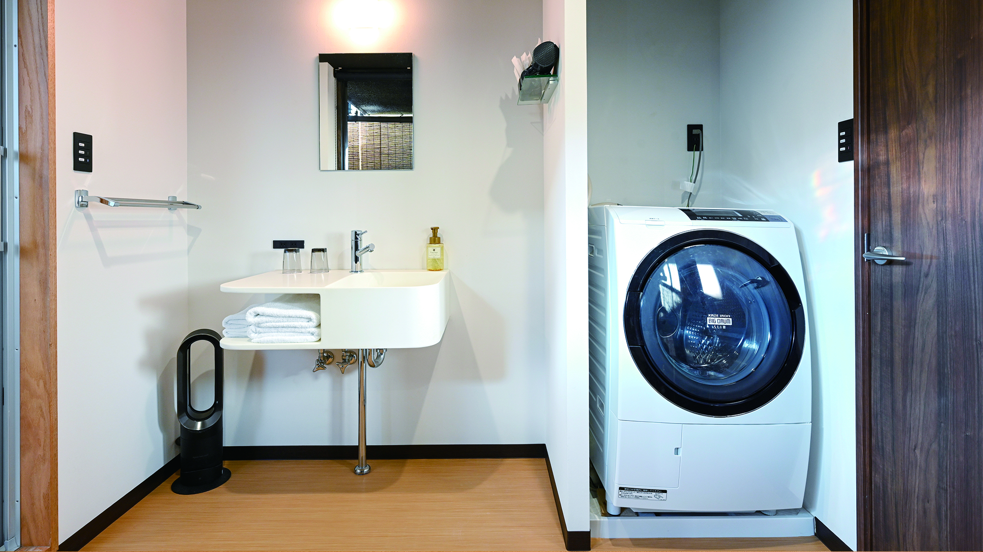 鈴 夢見坂 夢子（2階）