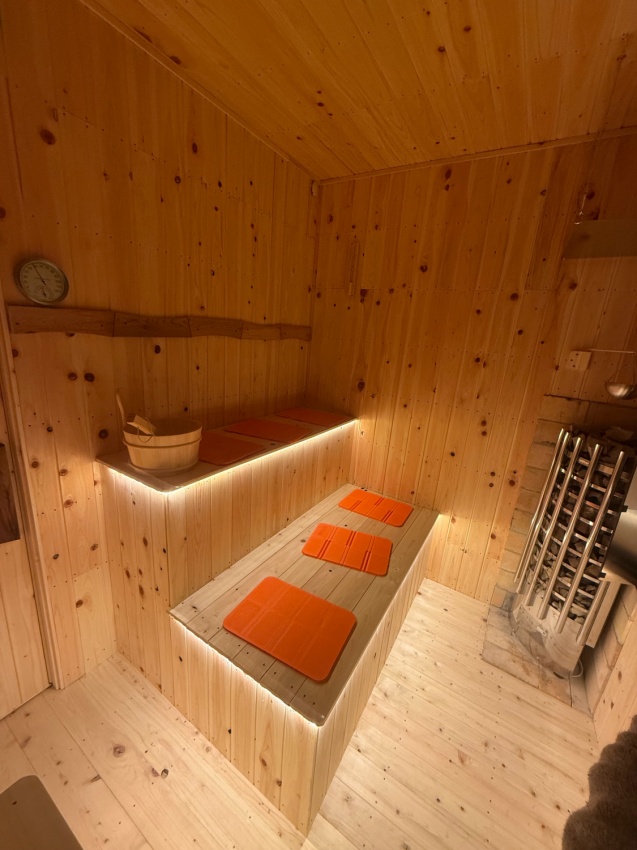 コンテナサウナ室内