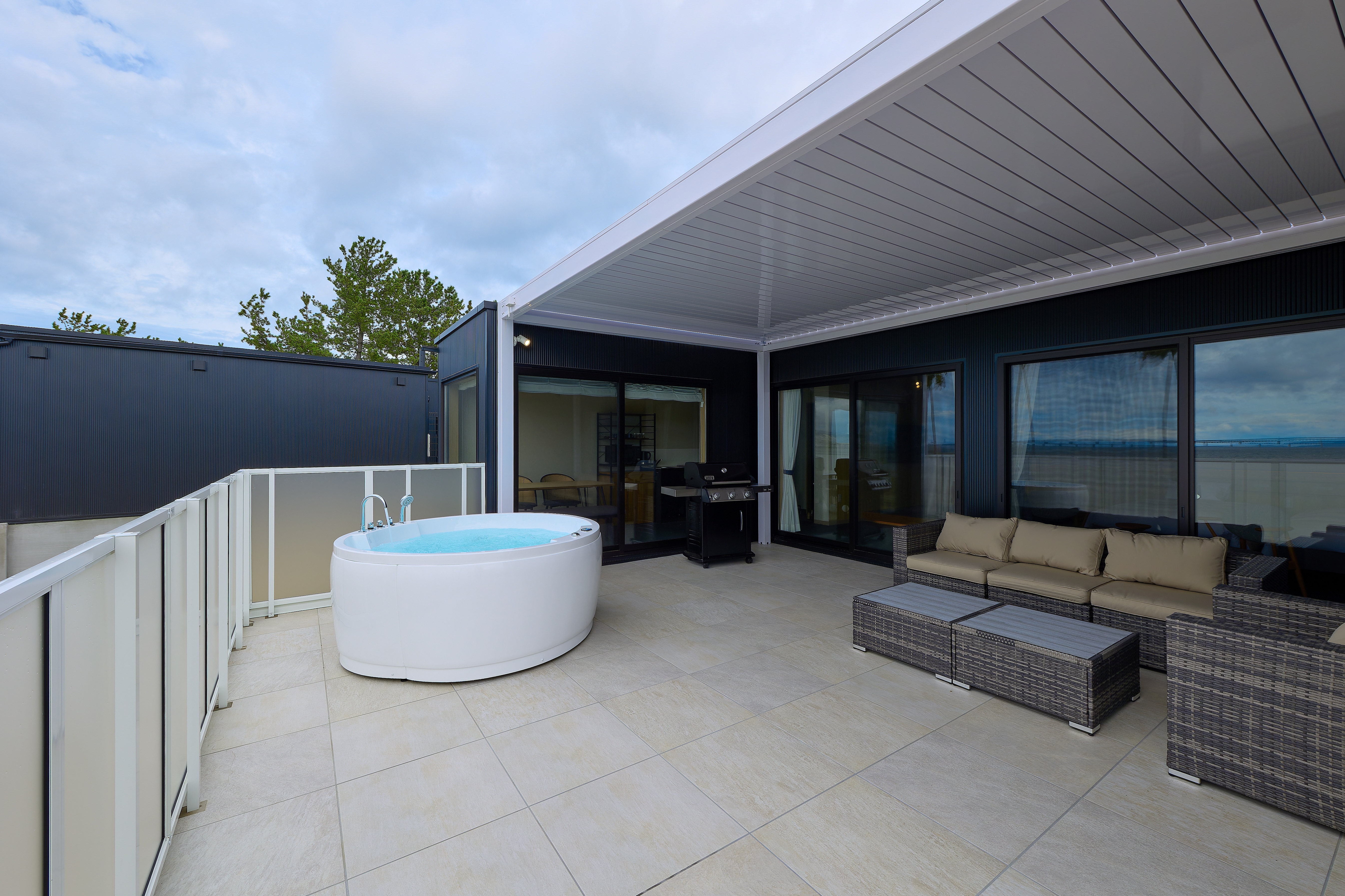 オーシャンジャグジーテラス