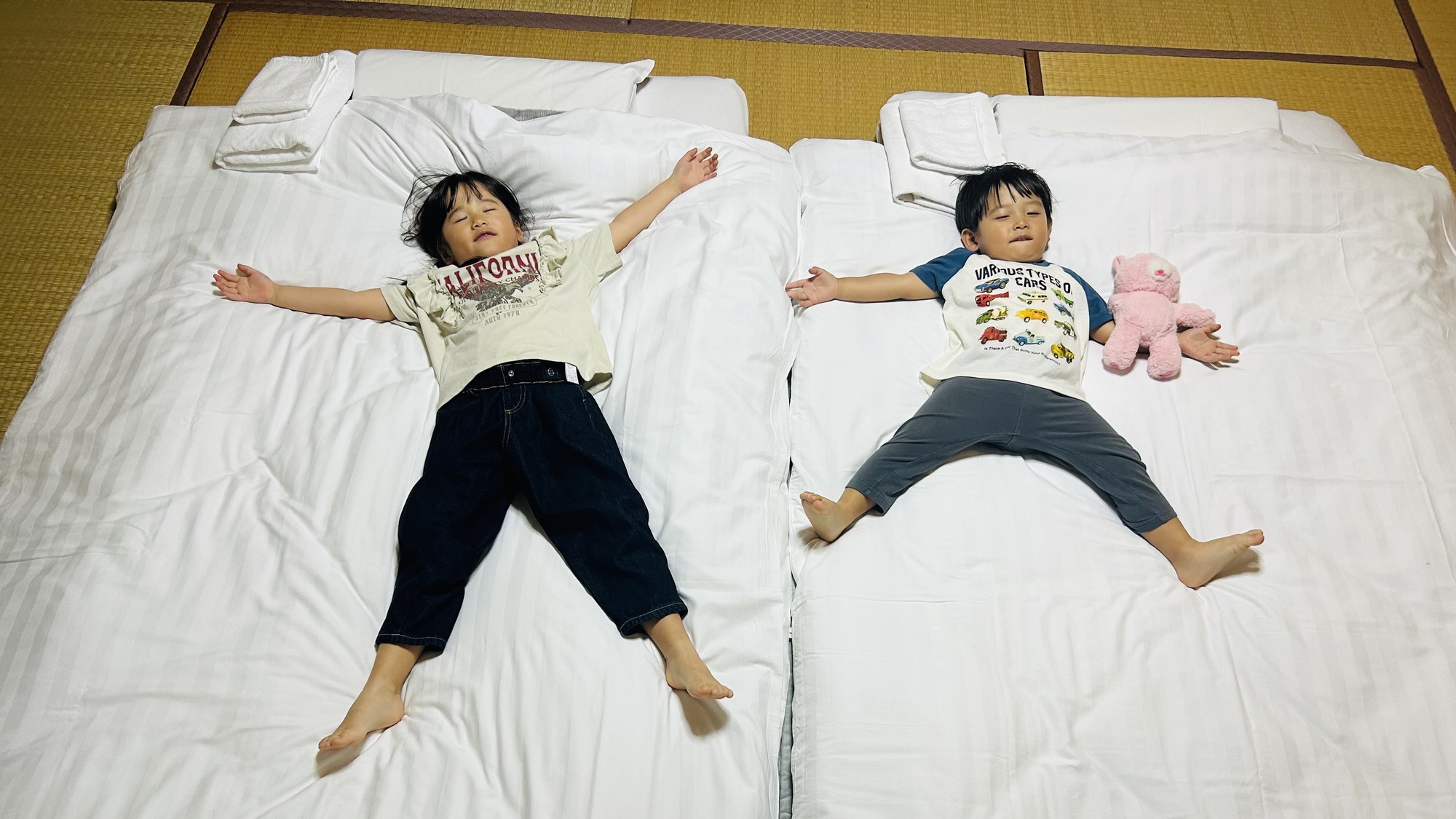 ・【布団】畳のお部屋でのびのび！小さなお子さまも安心してお泊りいただけます