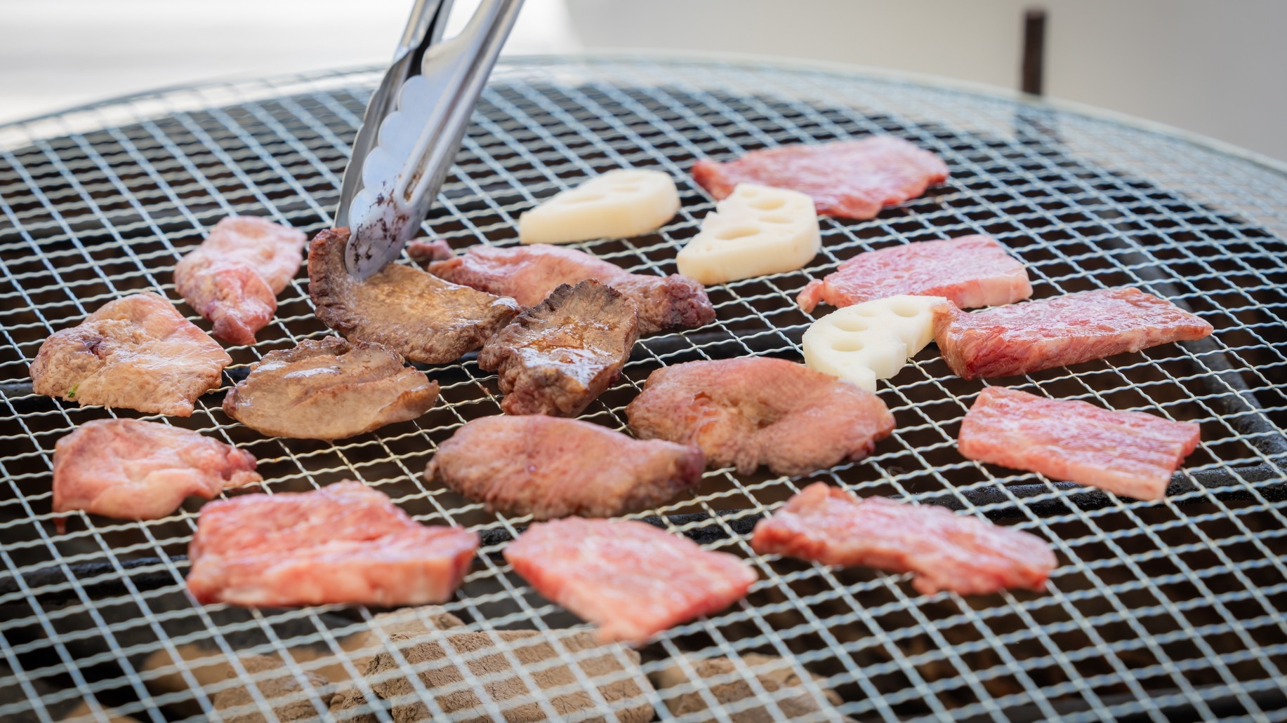 【夕食付｜期間限定】五大名物×厳撰焼肉食べ放題｜炭火で楽しむ特別プラン