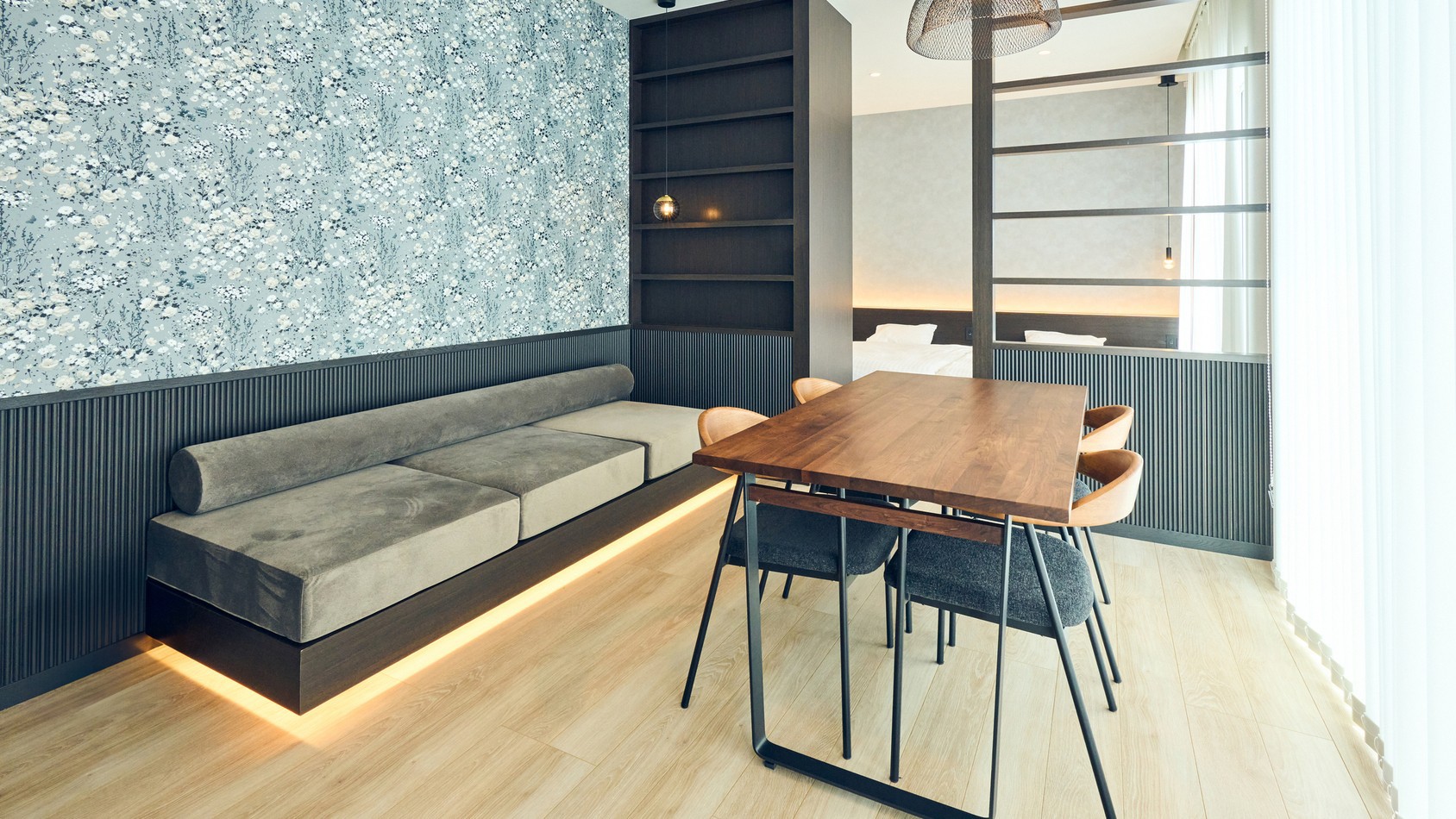 LONG VACATION RESORT