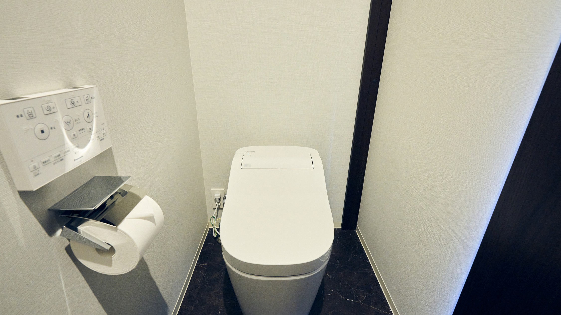 【露天風呂/プール付】Luxuryトレーラーハウス