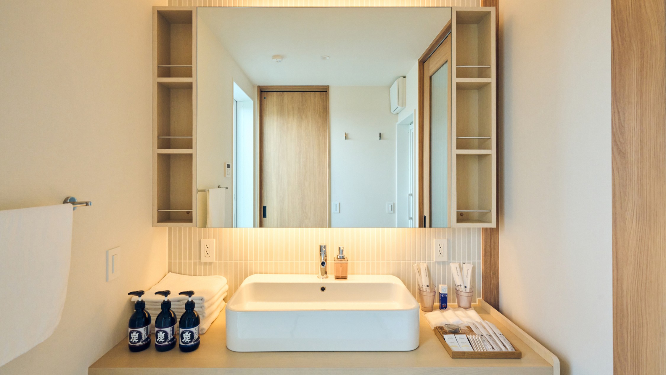 【露天風呂/プール付】Luxuryトレーラーハウス