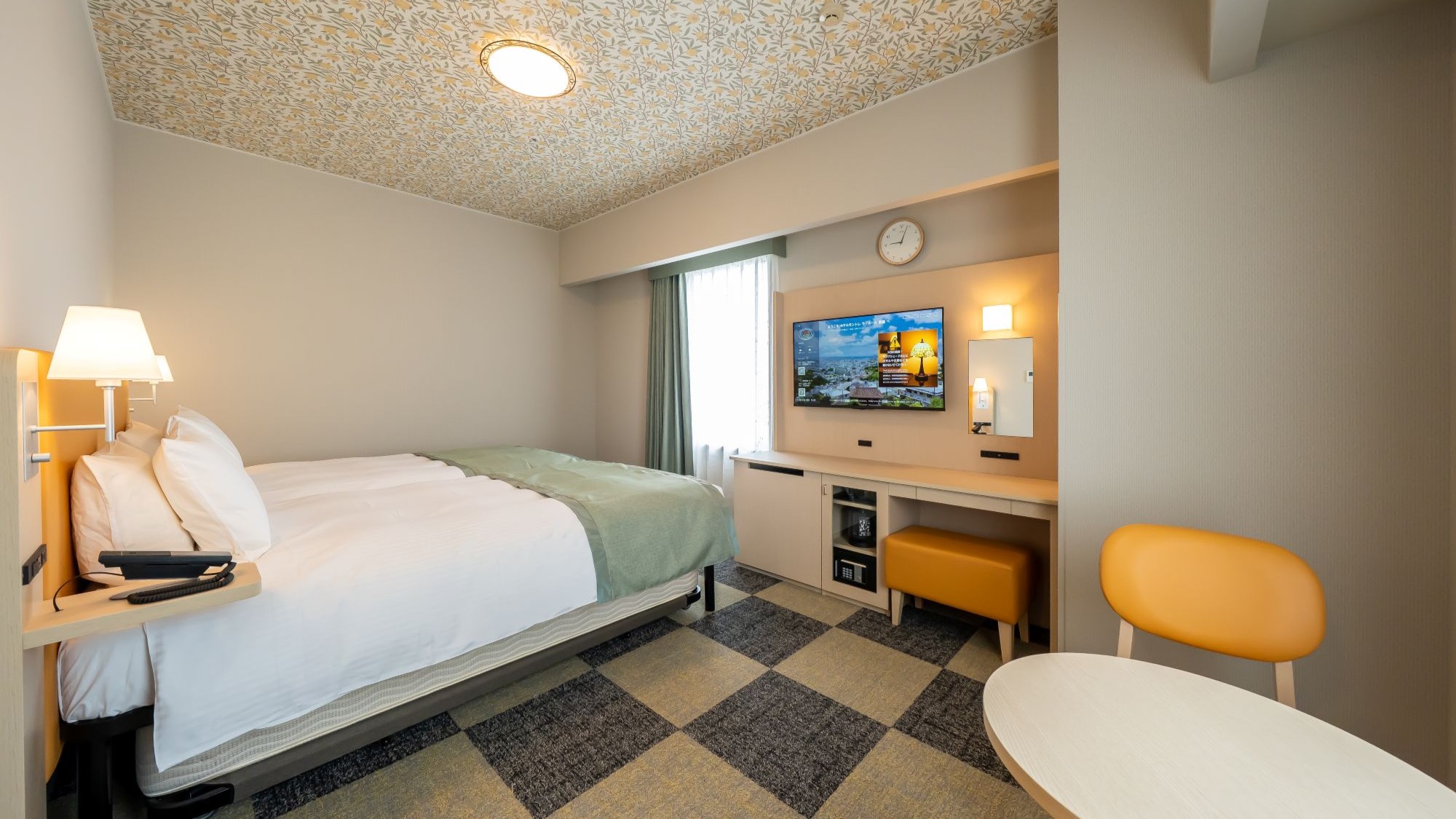 コーナーツイン【禁煙】